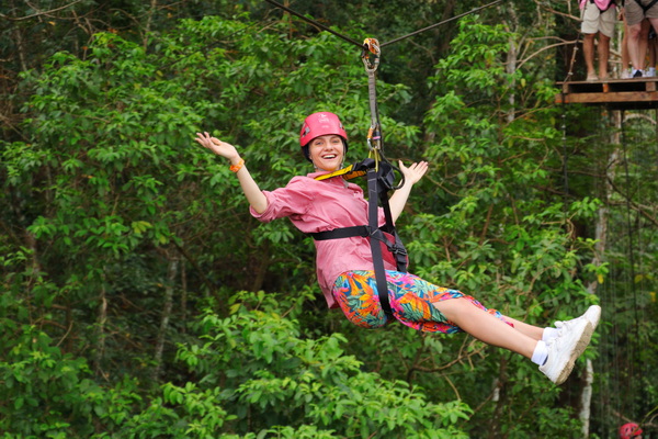 Zipline и верёвочный парк Микли